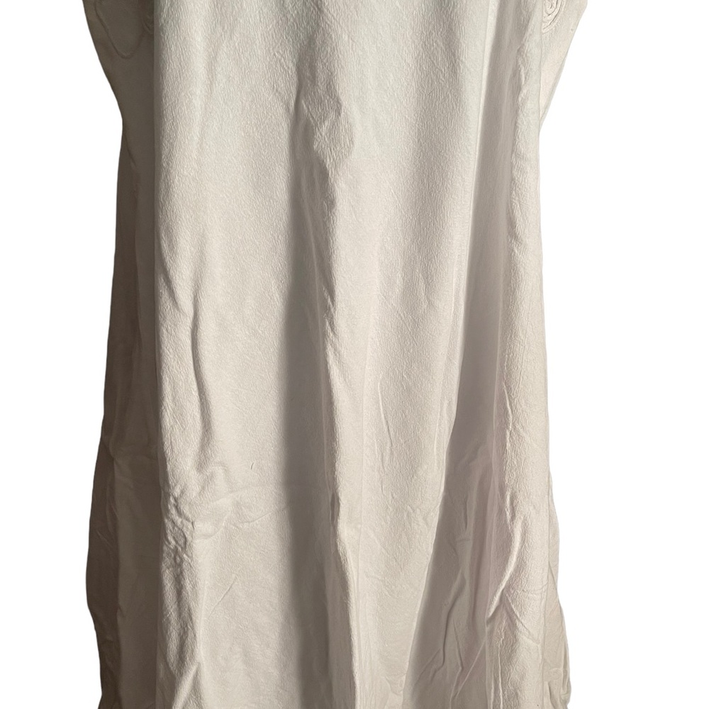 WHiTE SIMPLE COMFORTABLE DRESS.   BL/RD 13.  12603 - Picture 5 of 7